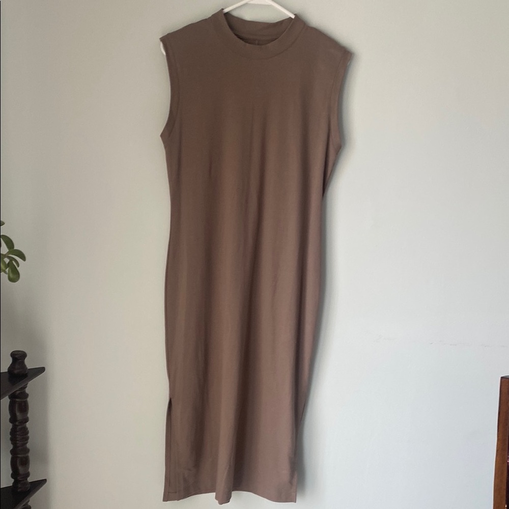 MM Lafleur Tan Sheath Midi Dress Crew Neck Sleeveless